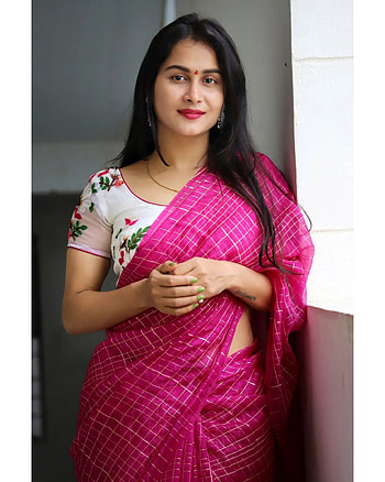 Kanchan bamne, dress, hair HD phone wallpaper