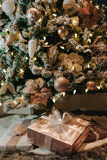 Holidays, New Year, Decorations, Christmas, Christmas Tree, Presents, Gifts HD phone wallpaper