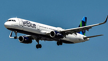 JetBlue Airways, Machinists union, Misuse of aid, Taxpayer concerns HD wallpaper