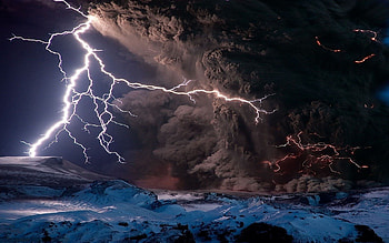 Puyehue Volcano Lightning - 37181 HD wallpaper