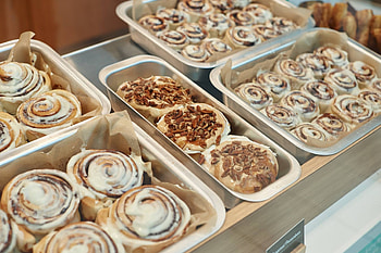 Cinnabon background, Sweet visuals, Cinnamon roll ry, Delicious design HD wallpaper