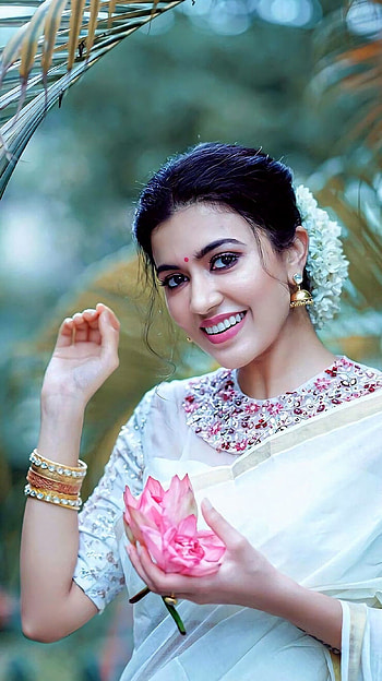 Anju kurein, malayalam actress, saree beauty HD phone wallpaper