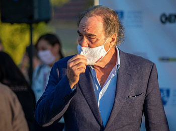 Oliver Stone, Autobiography, Defying lies, Cultural commentary HD wallpaper