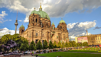 Berlin Cathedral, Awe-inspiring structure, Magnificent architecture, Iconic landmark HD wallpaper