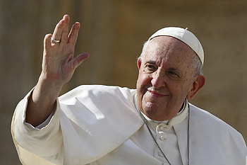 of Pope Francis: A Symbol of Faith and Compassion, religion, pope, Pope Francis HD wallpaper