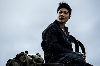 Ludi Lin As Zack In The Power Rangers Movie, power-rangers, 2017-movies, movies HD wallpaper