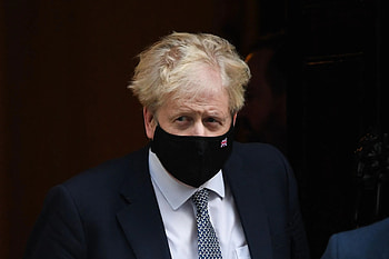 Boris Johnson, Prime Minister, Battle for survival, Time magazine HD wallpaper