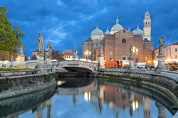 Padua, Italy senior travel, Comprehensive guide HD wallpaper