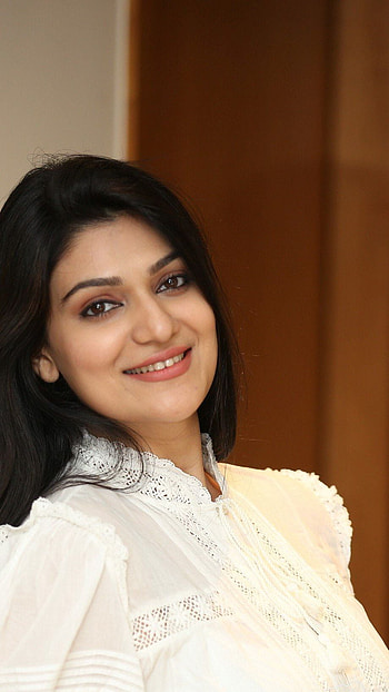 Siya Gautham, telugu actress, beautiful HD phone wallpaper