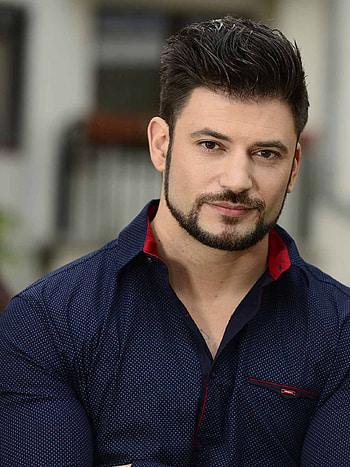 Viktor Krum, Celebrity crush, Handsome actor, Heartthrob HD phone wallpaper