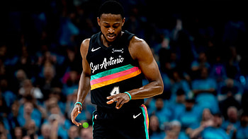 NBA — San Antonio Spurs Quad : Dynamic Point Guard, Basketball, De'Aaron Fox HD wallpaper