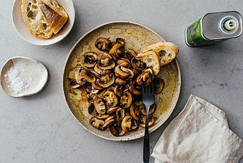 Pan-seared mushrooms, Garlic-infused, Flavorful side, Delectable dish HD wallpaper