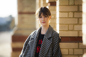 Cute actress, Daisy Edgar-Jones, 2020 HD wallpaper