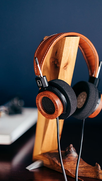 Gadget audio equipment, Stylish heads, High-quality sound, Music immersion HD phone wallpaper