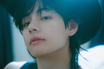 V (뷔) - Loyover, music, BTS, V (Kim Taehyung) HD wallpaper