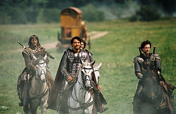 King Arthur 2004, Clive Owen's portrayal, Classic Arthurian tale, Medieval hero HD wallpaper