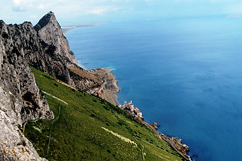 Rock of Gibraltar, High-resolution , Tourist attraction, Stunning graphy HD wallpaper