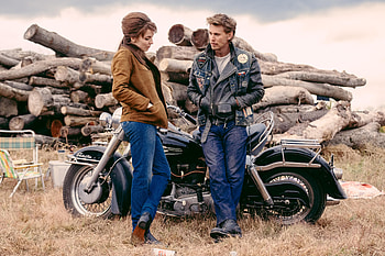 The Bikeriders Ultra with Austin Butler and Jodie Comer, movie, The Bikeriders, Austin Butler, Jodie Comer HD wallpaper