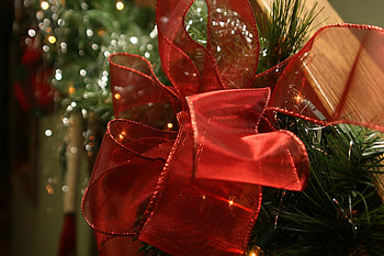 Its beginning to-look a lot like Christmas, holidays, bows, xmas, christmas HD wallpaper