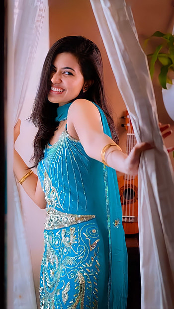 Anju Kurein, malayalam actress HD phone wallpaper