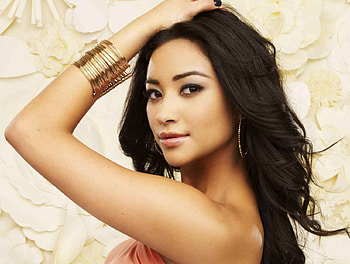Shay Mitchell, entertainment, pretty little liars, beautiful, people, actresses, celebrity, tv series, models HD wallpaper