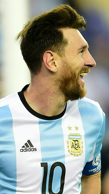 Lionel Messi, Sports legend, Pin on sports, Athletic prowess HD phone wallpaper