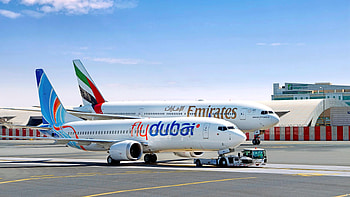 Flydubai and Emirates partnership, Seamless travel, 100 destinations, Dubai hub HD wallpaper
