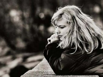 girl in B&W, beautiful, nice HD wallpaper