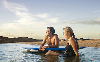 ROMANTIC COUPLE, couple, romantic, water, love HD wallpaper