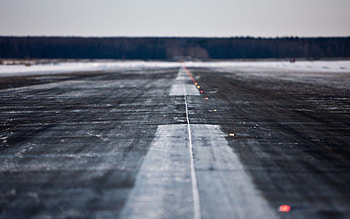 Runway , Airport scenes, Takeoff and landing, Travel graphy HD wallpaper