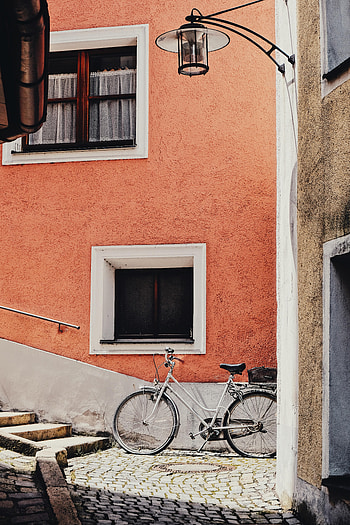 Building, Miscellanea, Miscellaneous, Facade, Street, Bicycle HD phone wallpaper