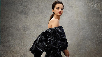 Selena Gomez Vogue Photshoot 2020, selena-gomez, celebrities, girls, music, hoot HD wallpaper