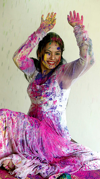 Neetu chandra, holi, tamil actress, colour HD phone wallpaper