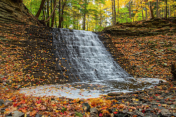 Waterfall with the Colors of Autumn, autumn, waterfall, leaves, nature, canada HD wallpaper