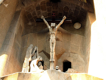 Sagrada Familia of Antoni Gaudi 8, god, barcelona, spain, architecture, graphy, lord, jesus, christ, statue, gaudi, religion, religious, cathedrale, religiously, spiritual, meditation HD wallpaper