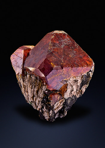 Saphira minerals, Fascinating specimens, Natural wonders, Visual enchantment HD phone wallpaper