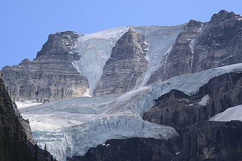 Snow on the mountains of Banff, blue, white, grey, graphy, rocks, snow, nature, sky, mountains HD wallpaper