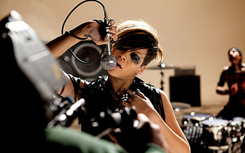 Rihanna, entertainment, singer, people, actresses, celebrity, music, songwriter, micro HD wallpaper