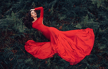 Lady in red, model, green, red, girl, dress, woman HD wallpaper