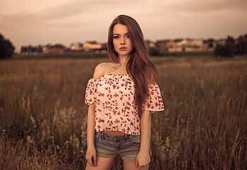 Women, pretty and beautiful, brunette, outdoor HD wallpaper