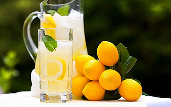 Vibrant colors, Crisp lemonade, Mouth-watering, Tempting drink HD wallpaper