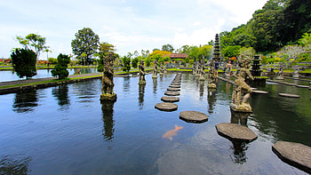 Indonesia Travel, Stunning scenery, Authentic experiences, Local hospitality HD wallpaper