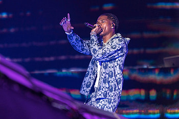 Lil Baby, Donates to hometown HD wallpaper