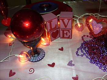 ๑๑ Christmas Is LOVE ๑๑, holidays, present, gift, season, pearls, entertainment, jesus, arrangement, purple, fashion, merry, christmas, love, lights, red, lovely, herts, forever HD wallpaper