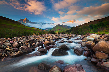 Drakensberg-Sunrise, sly, clouds, nature, grass, rocks, lake, mountain HD wallpaper