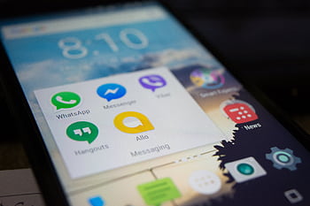 Smart screen showing various messaging apps like WhatsApp and Messenger. HD wallpaper