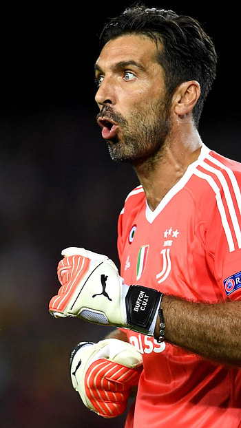 Goalkeeping maestro, Buffon's legacy, Juventus legend, Italian football HD phone wallpaper