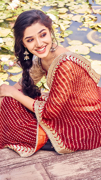 Kriti shetty, telugu actress, saree beauty HD phone wallpaper