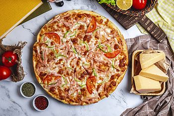 Delicious Pizza Feast, food, pizza HD wallpaper