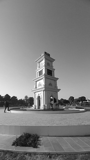 Gujranwala Punjab, Pakistan, Black & White, man made, building HD phone wallpaper